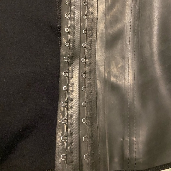 Latex Waist Clincher / Waist Trainer - Picture 4 of 13